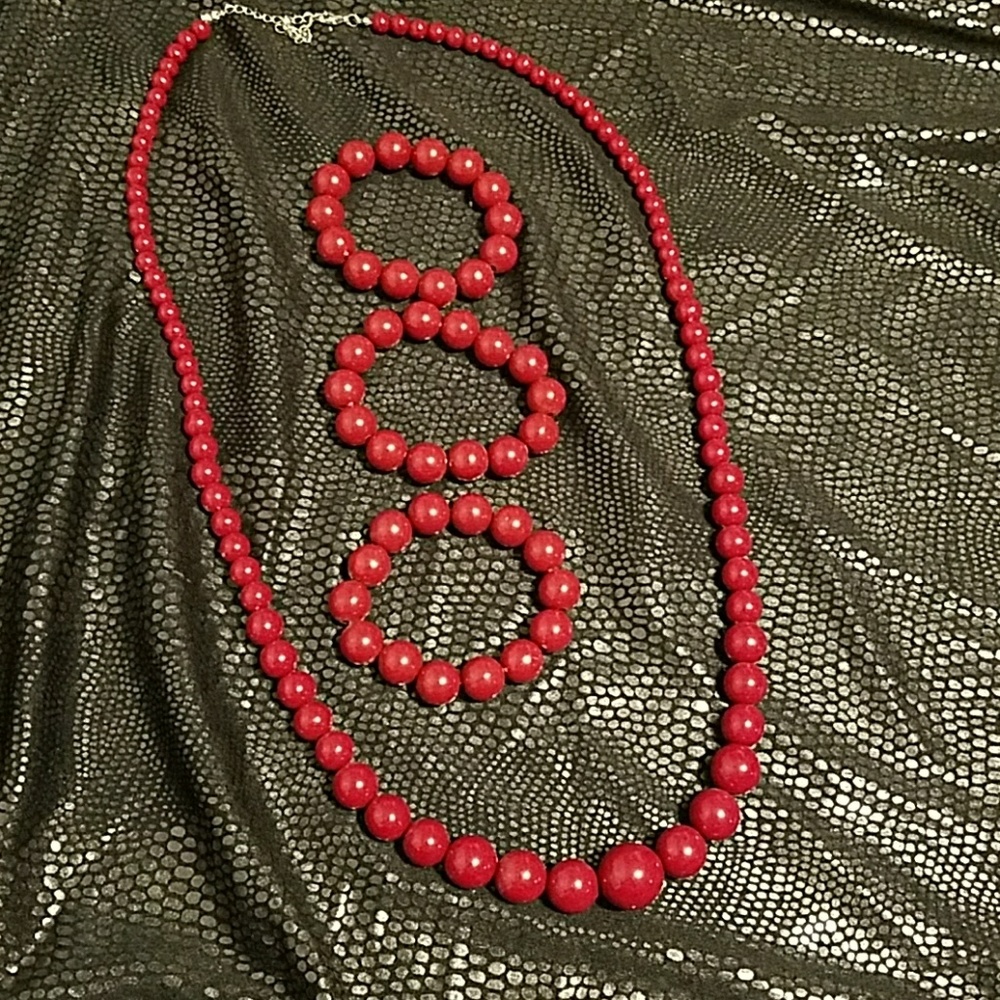 Red beaded necklace and 3-bracelet set